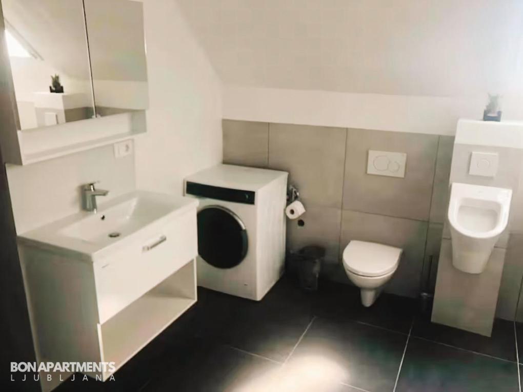 Huge Bbq Garden 2, Spacious Flat, Ac, Free Parking 2 Lubiana Esterno foto